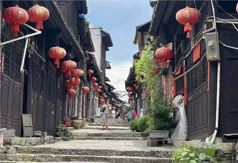 重外院“青歌筑夢”實踐團三下鄉(xiāng)實踐調(diào)研 | 穿越千年古鎮(zhèn)，回望崢嶸歲月