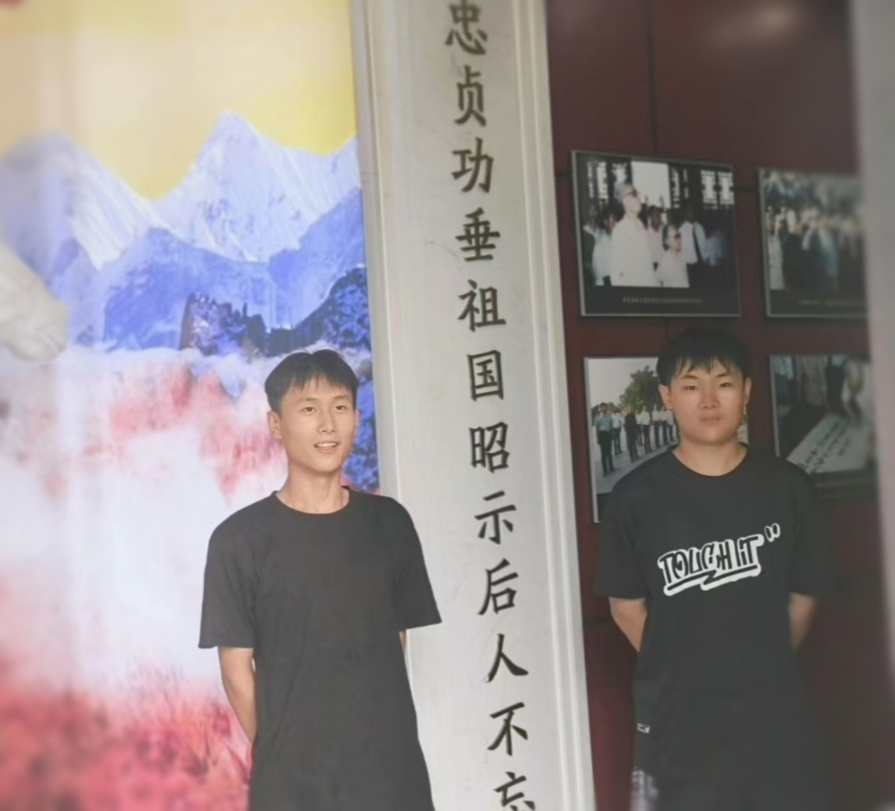 學(xué)習(xí)奮斗黨史，弘揚建黨精神
