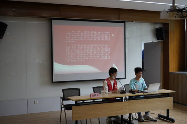 泰院學(xué)子進社區(qū):貫徹二十大，奮斗新征程