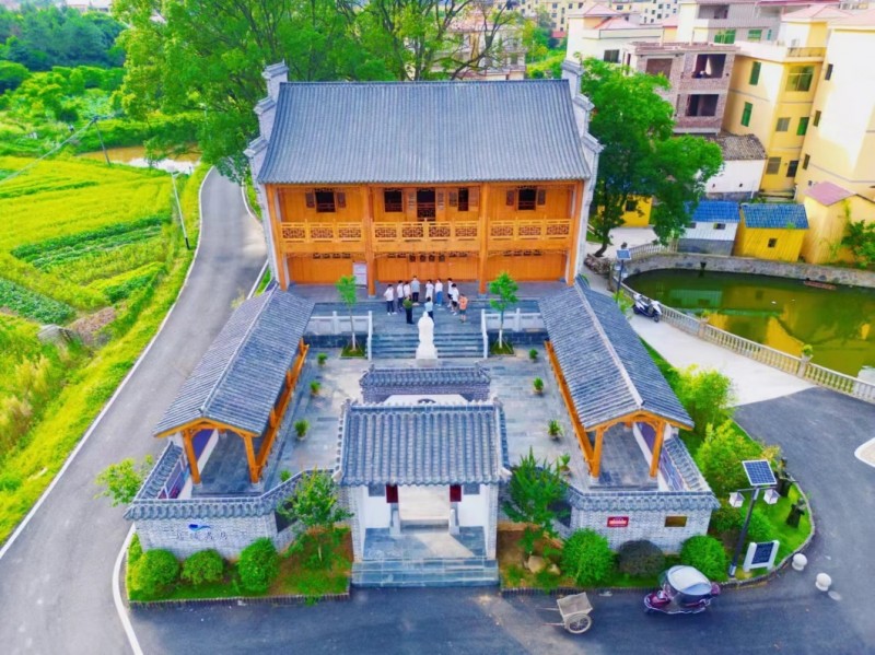 江西農(nóng)大學(xué)子三下鄉(xiāng)：夏日書院情，支教暖人心