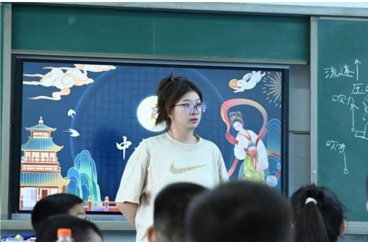 中秋節(jié)、元宵節(jié)……小朋友們知道的太多啦——以文化為帆，揚(yáng)風(fēng)雅之韻