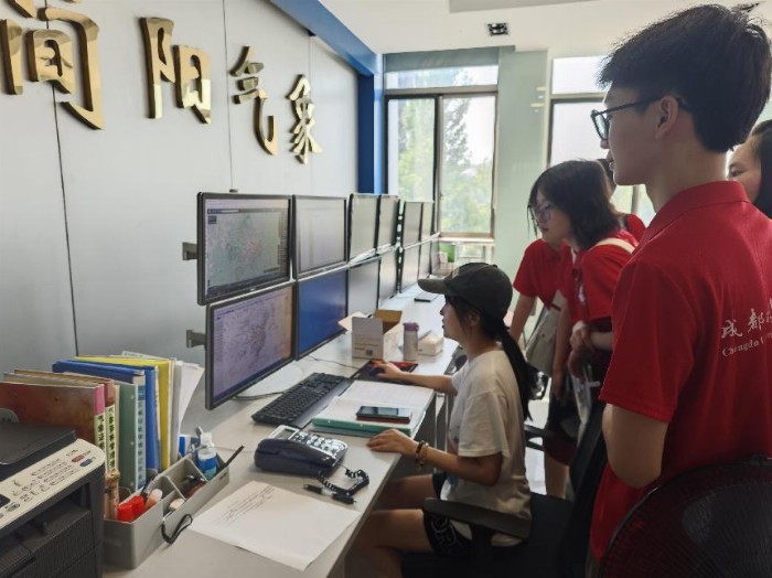 成都信息工程大學(xué)簡陽隊赴簡陽市開展”三下鄉(xiāng)”暑期實(shí)踐活動