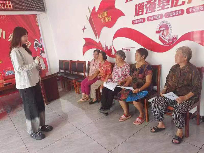 江蘇大學(xué)學(xué)子返家鄉(xiāng)實踐：普及防詐騙知識，以法保障最美夕