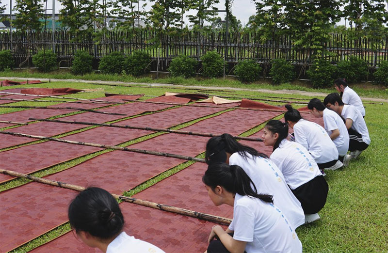 江職“香遇·非遺”實(shí)踐團(tuán)尋香云紗非遺之美，助力“百千