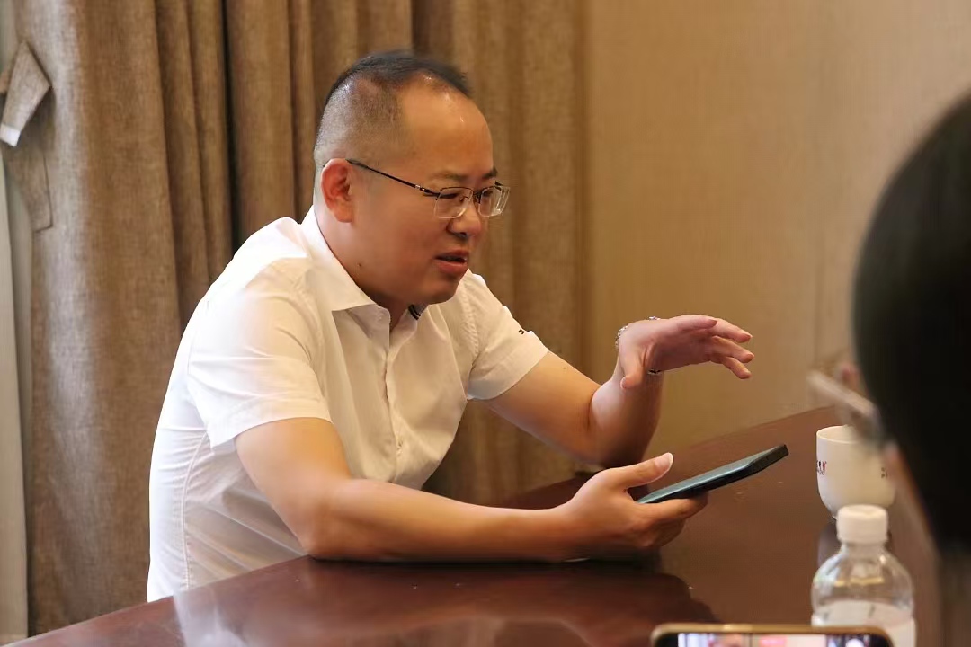 金龍村：茶企引領(lǐng)經(jīng)濟(jì)，人才助力振興
