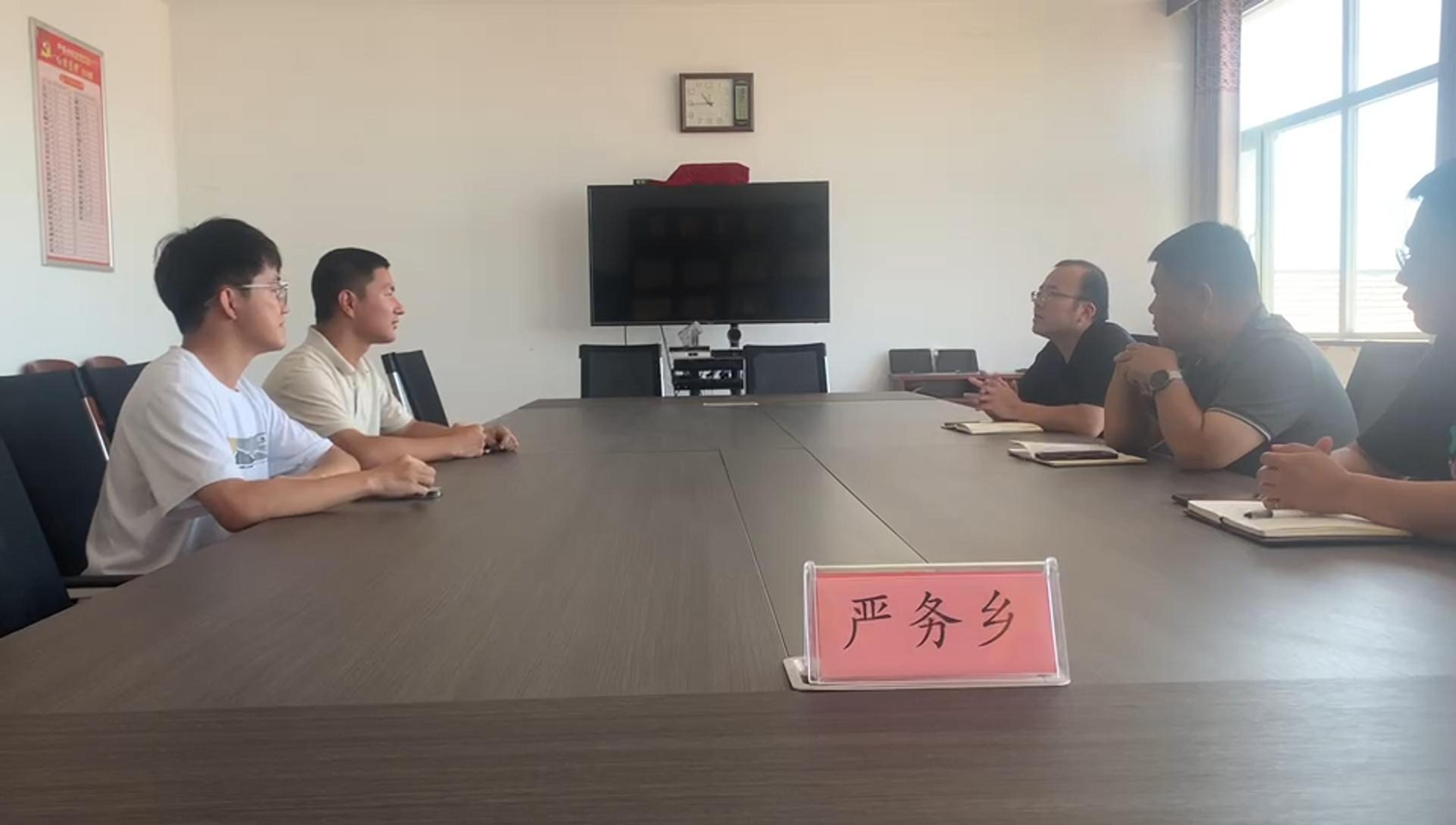 悠悠慶云下，‘農(nóng)’墨繪就振興夢