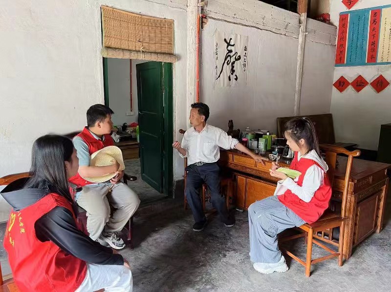 陜西理工大學三下鄉(xiāng)：探尋紅二十五軍舊址，走好新時代“長
