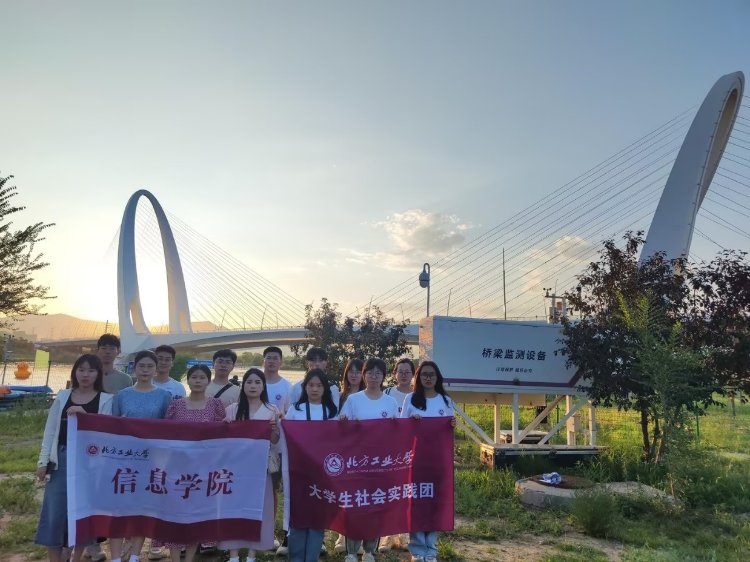 科技賦能，把科技創(chuàng)新寫在祖國西部大地上