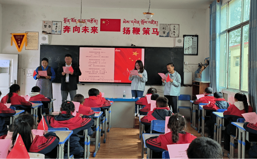 紅小醫(yī)“筑夢(mèng)甘孜”：傳承紅色精神，推動(dòng)鄉(xiāng)村發(fā)展與健康普及
