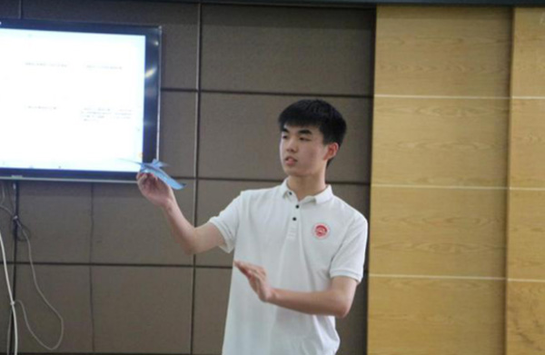 西華師大學(xué)子三下鄉(xiāng)：風(fēng)俗文化進課堂，春風(fēng)化雨潤童心