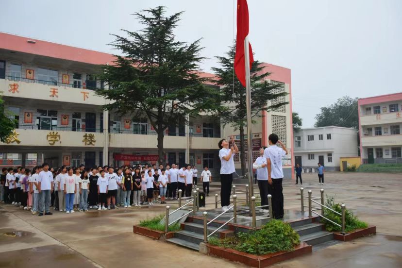長安大學赴河南宜陽“助力鄉(xiāng)村教育·呵護留守兒童”暑期社會實踐開班儀式順利舉行